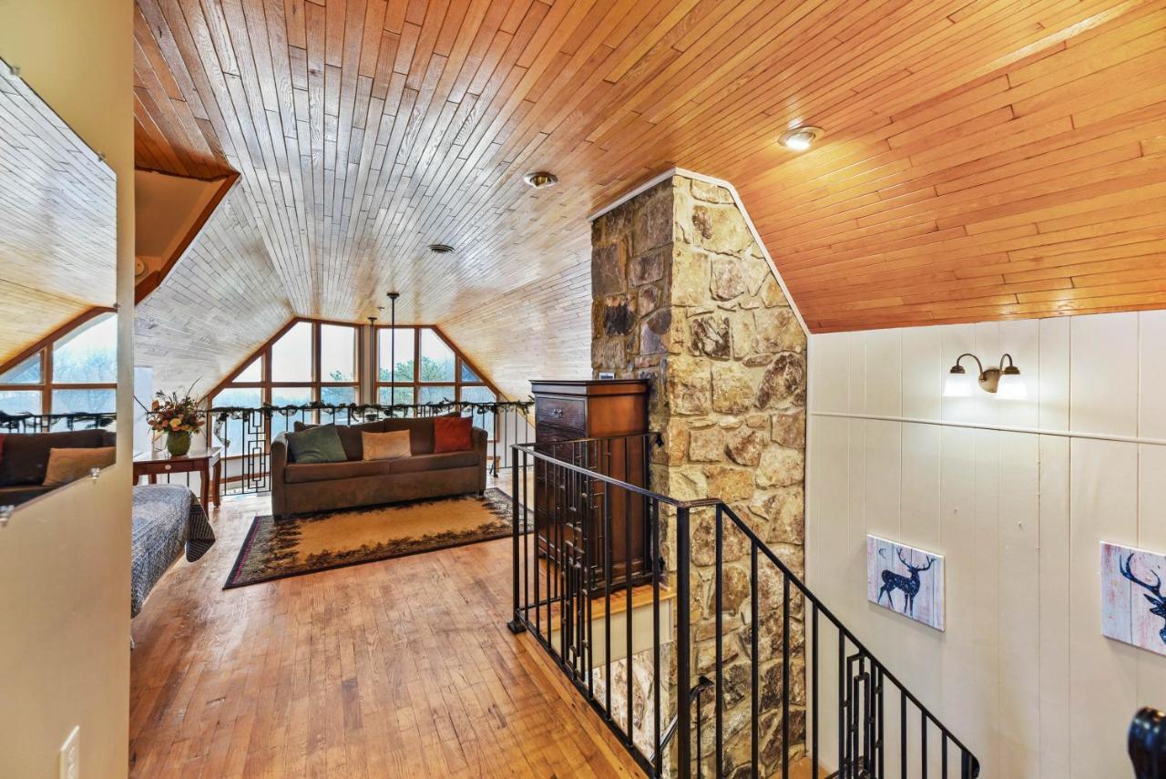 Smokystays Private Pool Chalet Gatlinburg Exterior foto